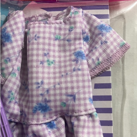 Barbie Fashion Pack Career Musician Lavender Flower Dress & Guitar - Picture 3 of 7